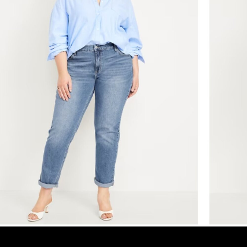 Mid-Rise Boyfriend Jean